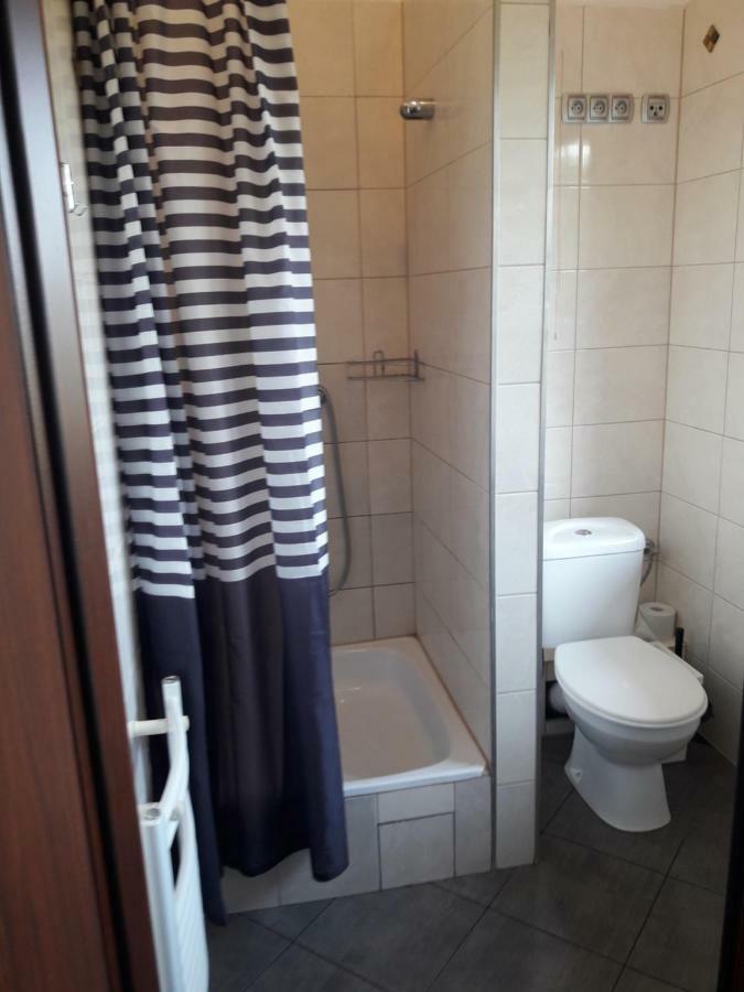 Pokoje Goscinne Z Lazienkami Przy Wroclawiu, Darmowy Parking Długotęka Exterior foto