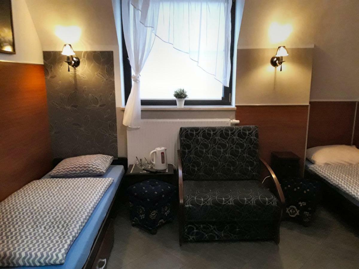 Pokoje Goscinne Z Lazienkami Przy Wroclawiu, Darmowy Parking Długotęka Exterior foto